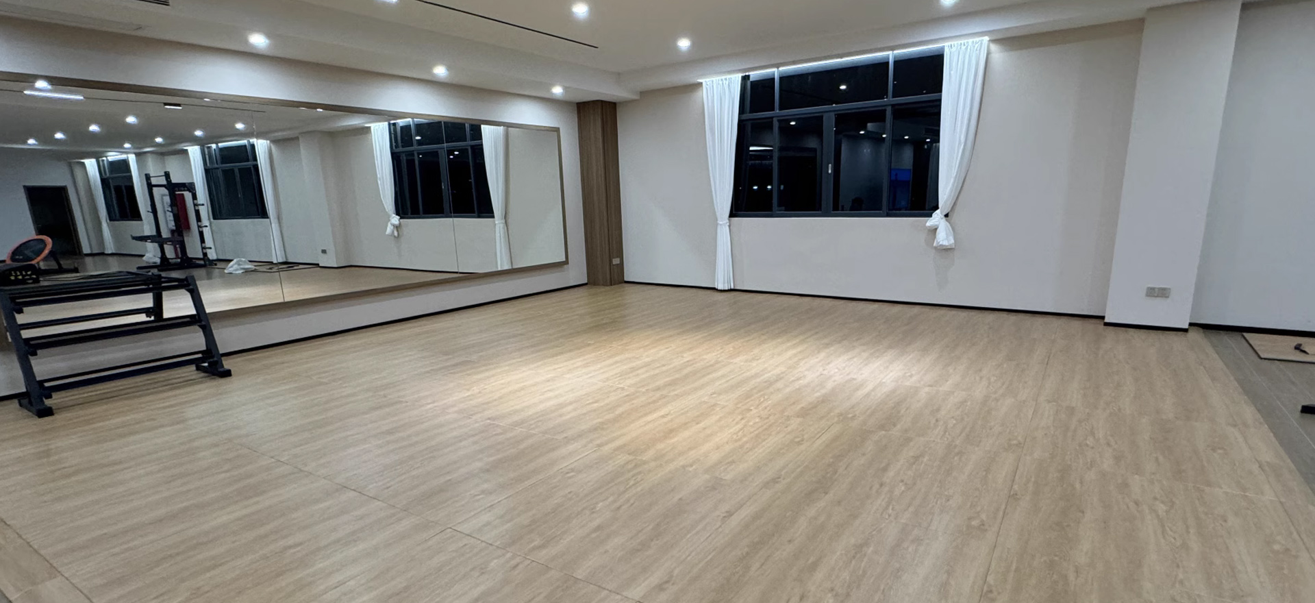 Artificial turf for football field